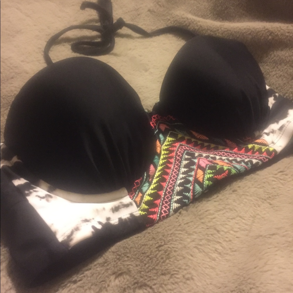 Bikini Top Only 👙 - Picture 2 of 4